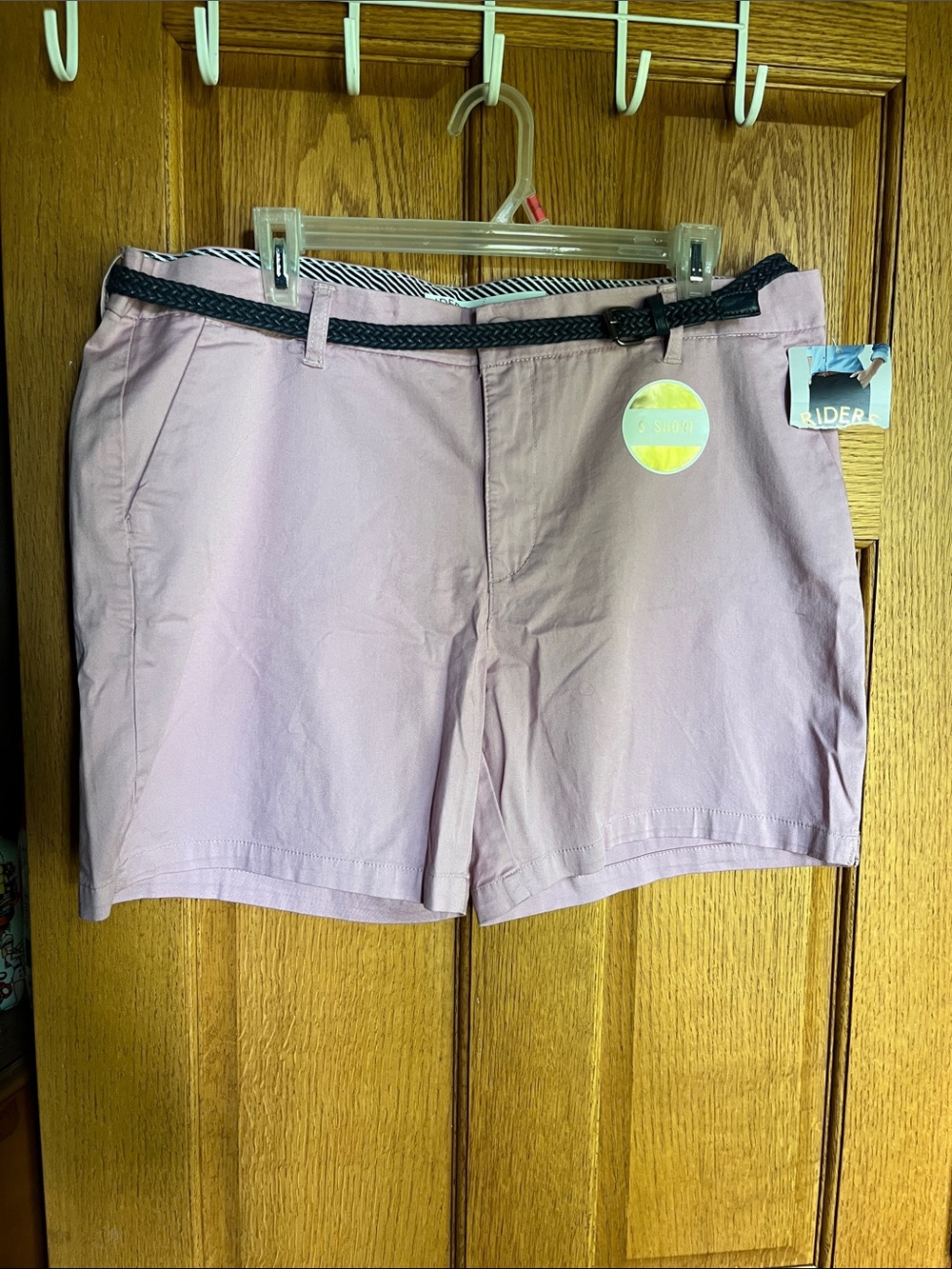 NWT Riders by Lee Pale Pink Casual Women’s Shorts with Braided Belt 16W
